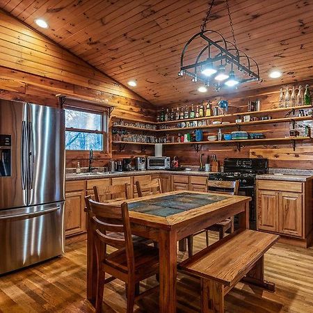 Fly Away Cabin- Modern, Serene, And Convenient Compton Экстерьер фото