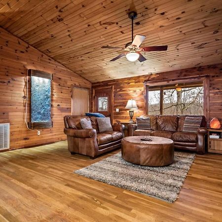 Fly Away Cabin- Modern, Serene, And Convenient Compton Экстерьер фото