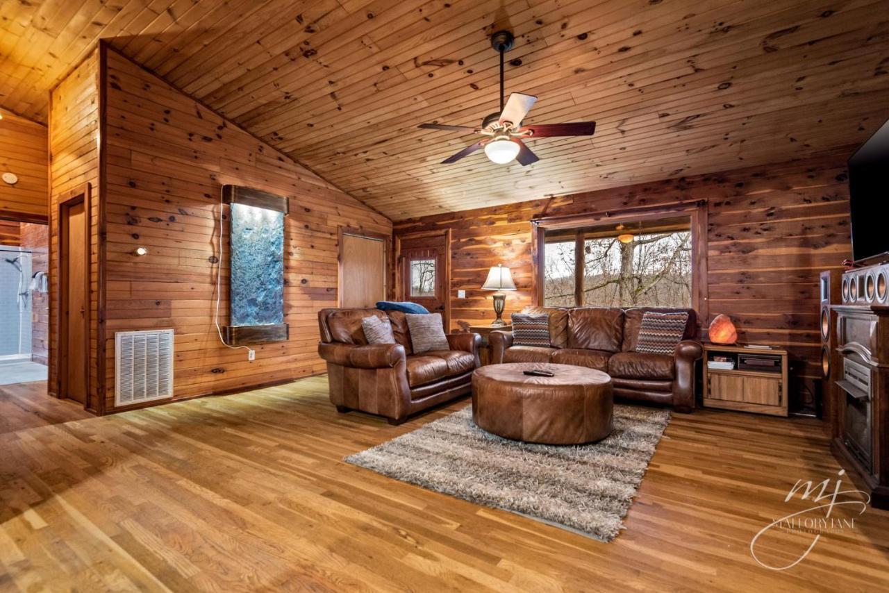 Fly Away Cabin- Modern, Serene, And Convenient Compton Экстерьер фото